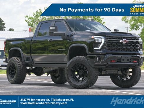 Used 2025 Chevrolet Silverado 2500 ZR2 w/ Technology Package AWD/4WD image 1