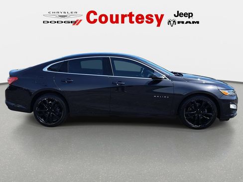 Used 2023 Chevrolet Malibu LT w/ Driver Confidence Package FWD image 8