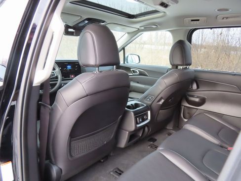 New 2026 Kia Carnival SX image 25