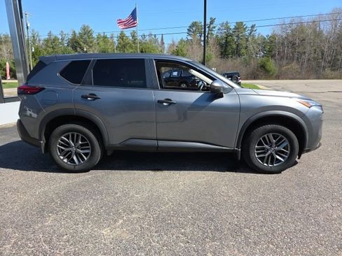 Used 2021 Nissan Rogue S FWD image 24