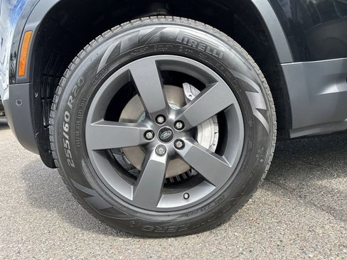 New 2025 Land Rover Defender 130 S image 28