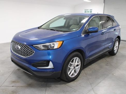 Used 2024 Ford Edge SEL AWD/4WD image 4
