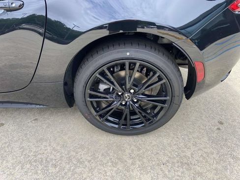 New 2026 MAZDA MX-5 Miata Club w/ Interior Package RWD image 4