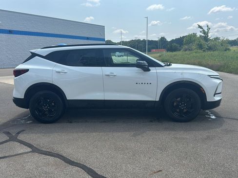 Used 2023 Chevrolet Blazer LT AWD/4WD image 6