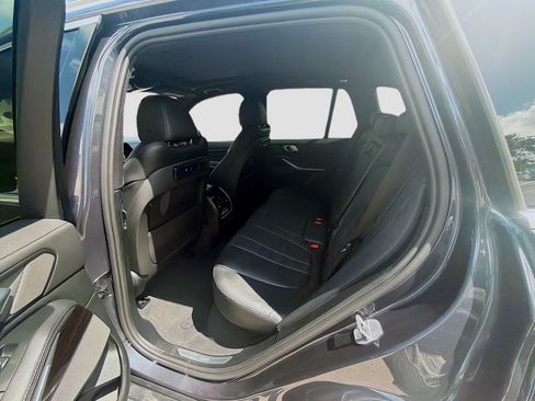 Used 2020 BMW X5 sDrive40i w/ Premium Package RWD image 24