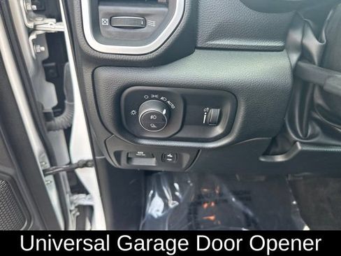 Used 2022 RAM 1500 Big Horn AWD/4WD image 20