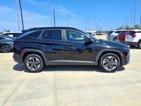Used 2025 Hyundai Tucson SEL FWD image 8
