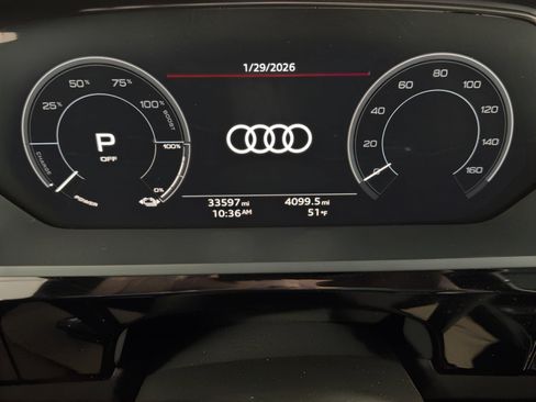Used 2022 Audi e-tron Premium Plus w/ Premium Plus Package image 26