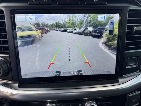 Used 2021 Ford F150 Lariat w/ Max Trailer Tow Package image 23