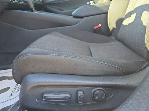 Used 2023 Honda Accord EX image 31