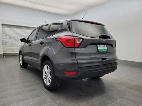 Used 2019 Ford Escape S image 5