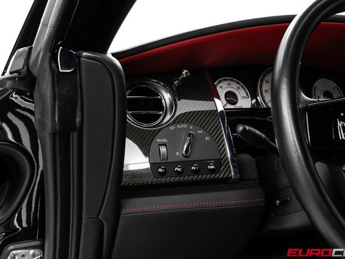 Used 2016 Rolls-Royce Wraith RWD image 27