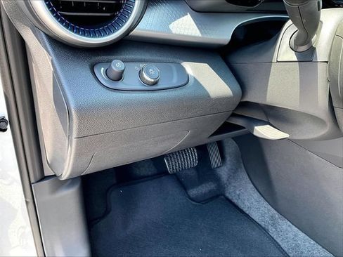 New 2026 Chevrolet Trax LS w/ LS Convenience Package FWD image 29
