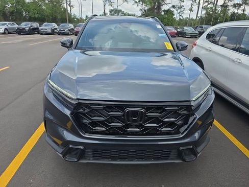 Used 2023 Honda CR-V Sport image 2