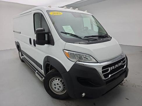 Used 2025 RAM ProMaster 2500 w/ U-Haul Equipment Group FWD image 4