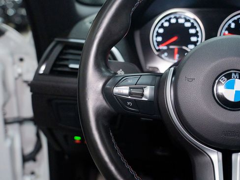 Used 2018 BMW M2 image 36