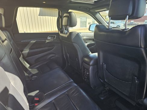 Used 2017 Jeep Grand Cherokee Limited image 29