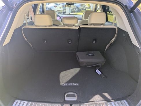 Used 2026 Genesis GV70 2.5T Select image 11