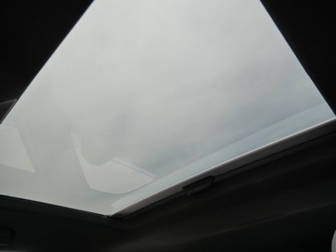 Certified 2024 Volkswagen GTI Autobahn image 34