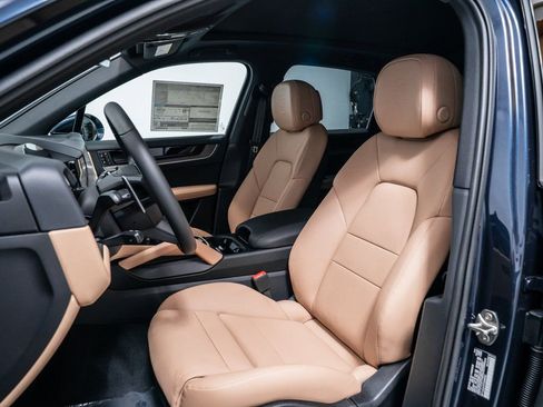 New 2026 Porsche Cayenne image 5