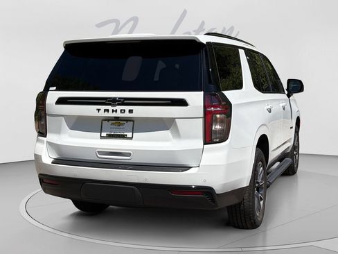 Used 2023 Chevrolet Tahoe Z71 w/ Luxury Package AWD/4WD image 5