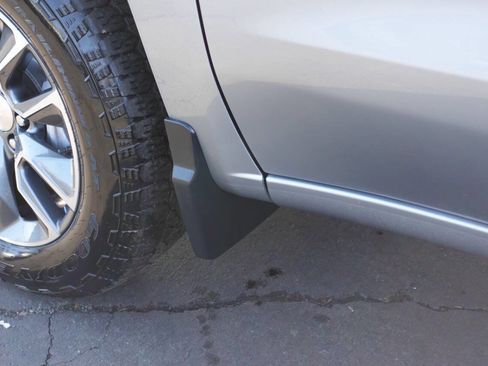 Used 2024 Chevrolet Silverado 1500 LT image 12