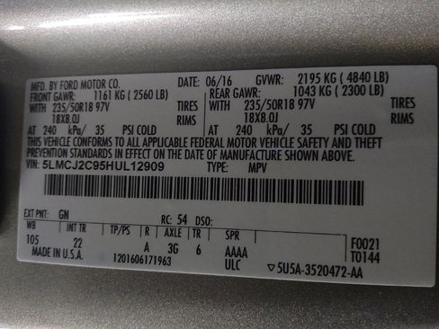 Used 2017 Lincoln MKC Select w/ Select Plus Package FWD image 33
