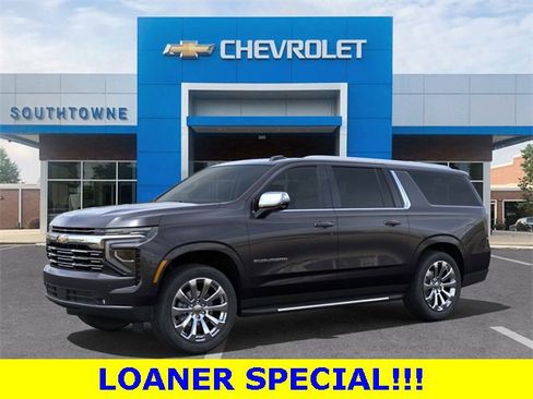 New 2025 Chevrolet Suburban Premier image 2