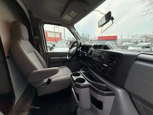 Used 2018 Ford E-350 and Econoline 350 Super Duty w/ Power Windows & Locks Group image 29