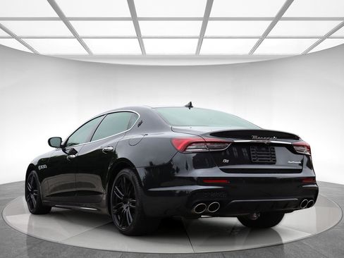 Used 2023 Maserati Quattroporte Modena Q4 AWD/4WD image 8