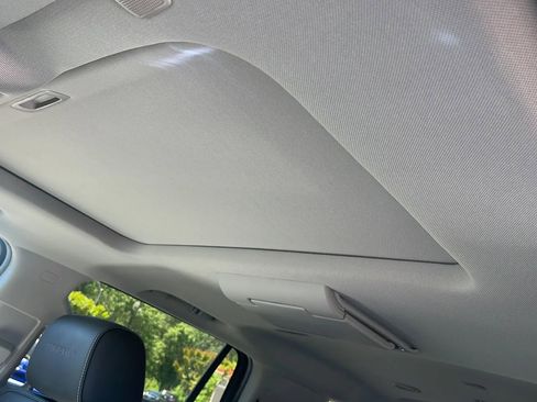 Used 2017 GMC Yukon Denali w/ Open Road Package AWD/4WD image 28