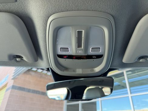 Used 2023 Volvo XC40 B4 Plus w/ Protection Package Premier FWD image 26