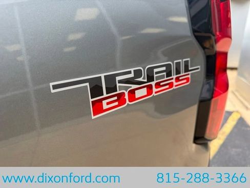 Used 2024 Chevrolet Colorado Trail Boss w/ Advanced Trailering Package AWD/4WD image 26