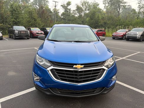 Used 2019 Chevrolet Equinox LS w/ LS Convenience Package FWD image 9