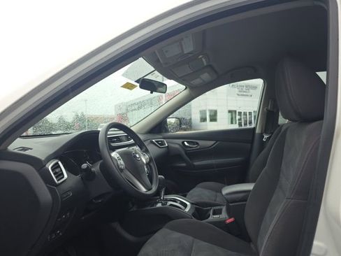 Used 2016 Nissan Rogue SV w/ SV Premium Package AWD/4WD image 17