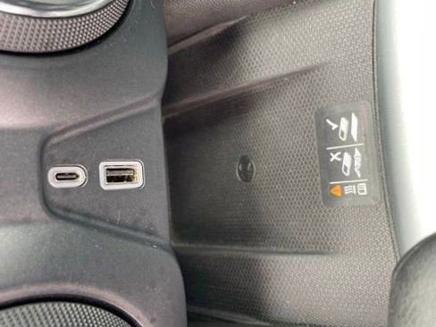 Certified 2023 Chevrolet Blazer LT w/ Convenience Package image 30