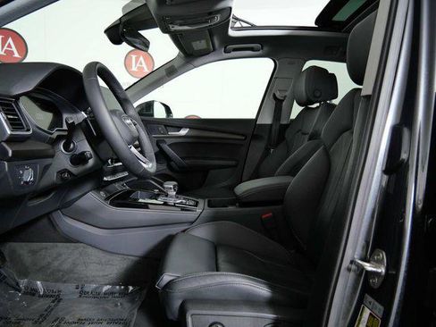 Used 2024 Audi Q5 e Premium Plus w/ Premium Plus Package image 16