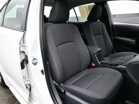 Used 2024 Toyota Corolla LE FWD image 12