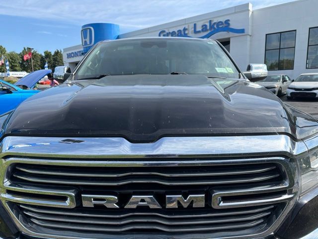 Used 2023 RAM 1500 Laramie AWD/4WD image 3