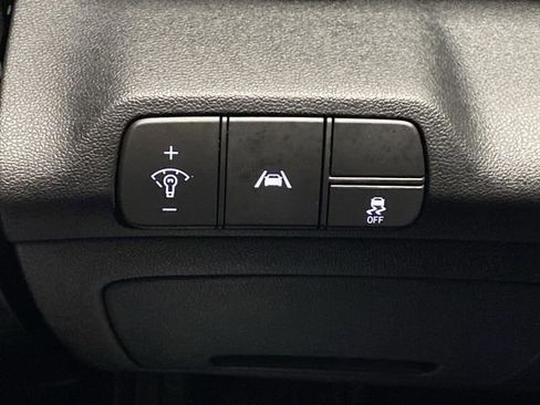 Used 2023 Hyundai Elantra SEL w/ Convenience Package image 24