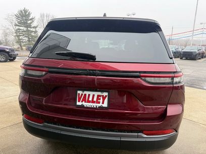 New 2026 Jeep Grand Cherokee Altitude