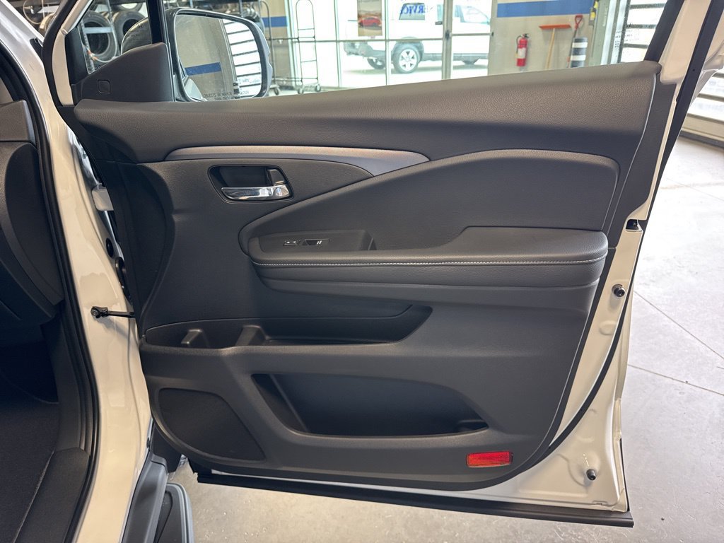Used 2025 Honda Ridgeline RTL image 30