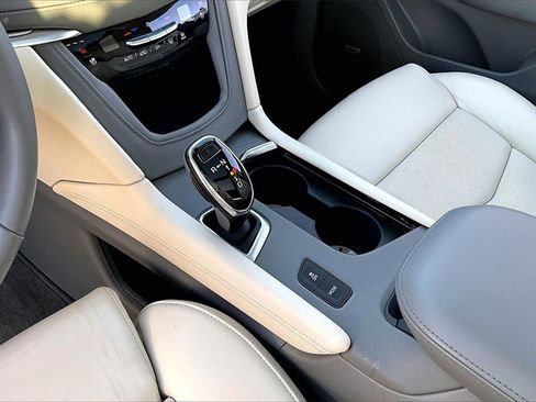 Used 2017 Cadillac XT5 Premium Luxury image 14