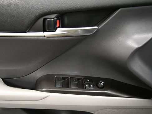 Used 2023 Toyota Camry LE image 11