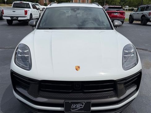 Used 2023 Porsche Macan Turbo AWD/4WD image 11