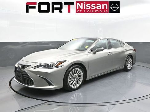 Used 2020 Lexus ES 350 w/ Accessory Package FWD image 3