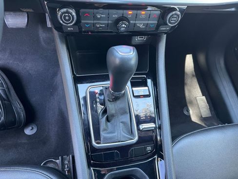 Used 2025 Jeep Compass Limited AWD/4WD image 42