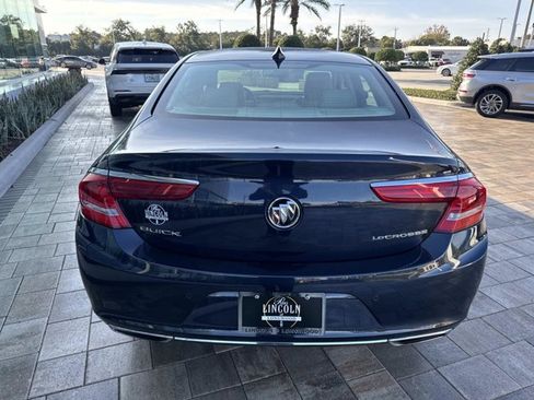 Used 2017 Buick LaCrosse Preferred image 3