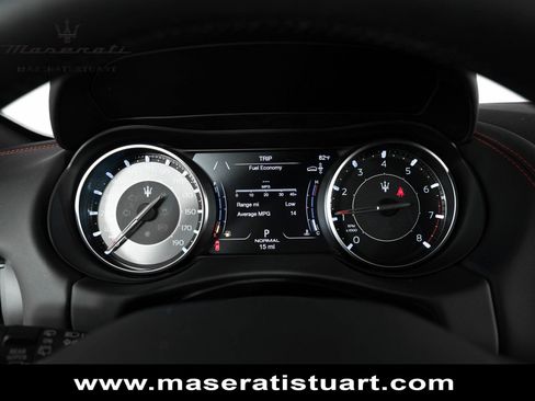 New 2024 Maserati Levante GT Ultima AWD/4WD image 28