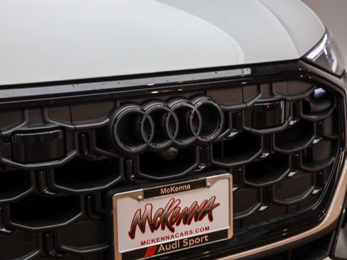 New 2026 Audi Q8 Premium Plus image 7